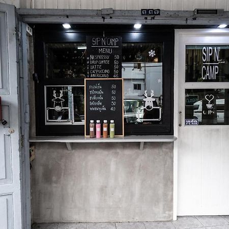 Sip N' Camp Vandrerhjem Bangkok Eksteriør bilde